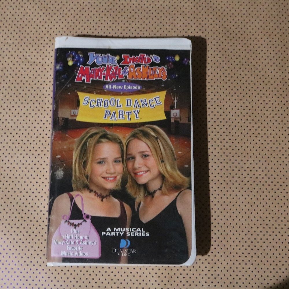MaryKate and Ashley School Dance Party VHS